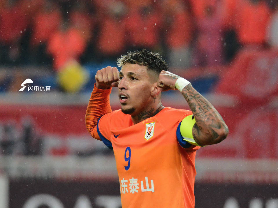 vJWSu, 泽破门, 点球一蹴而